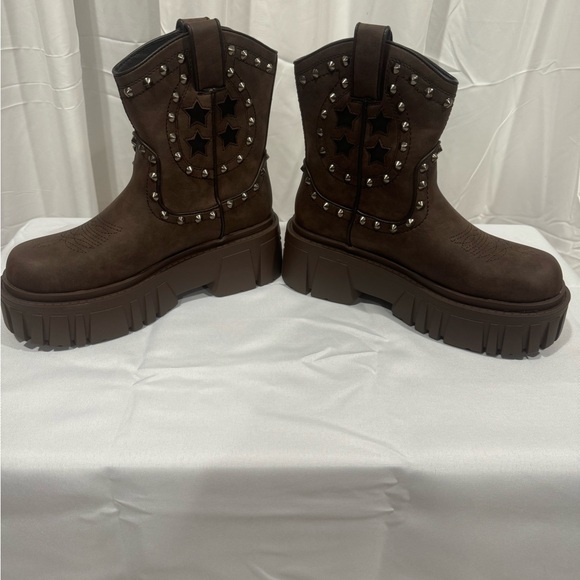 Current Mood Studded Platform Vegan Leather boots - Picture 3 of 6